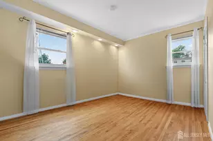 24 Deerwood Ave, Edison, NJ 08817 - Photo 10