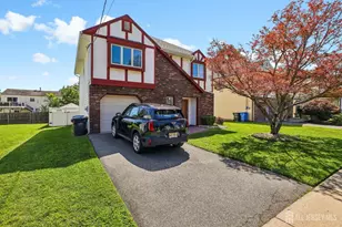 6 Weston St, Metuchen, NJ 08840 - Photo 1