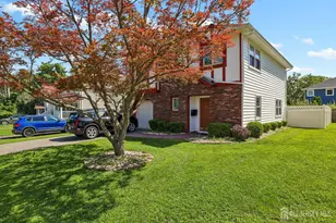 6 Weston St, Metuchen, NJ 08840 - Photo 2