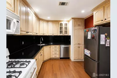 190 College Drive, Edison, NJ 08817 - Photo 1