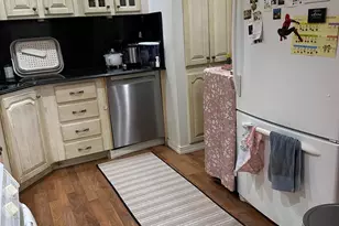 190 College Dr, Edison, NJ 08817 - Photo 6
