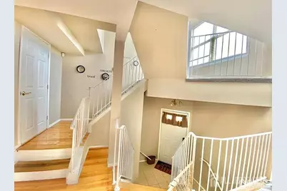 790 Harbortown Boulevard, Perth Amboy, NJ 08861 - Photo 4