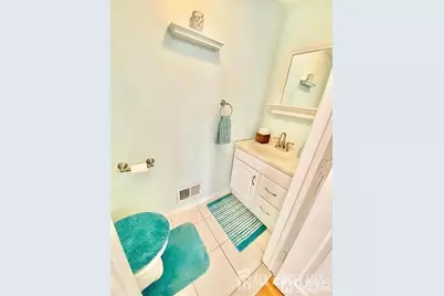 790 Harbortown Boulevard, Perth Amboy, NJ 08861 - Photo 10