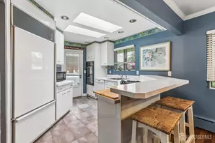 4 Taylor Dr, New Brunswick, NJ 08901 - Photo 8