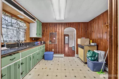 27 Lillian Terrace, Woodbridge Township, NJ 07095 - Photo 10