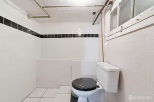 720 Mary St, Perth Amboy, NJ 08861 - Photo 8