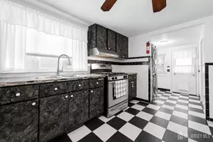 720 Mary St, Perth Amboy, NJ 08861 - Photo 2
