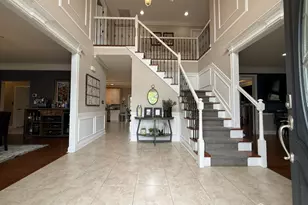 27 Mitchell Dr, Monroe Township, NJ 08831 - Photo 2