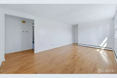 10 N Washington Avenue N, Colonia, NJ 07067 - Photo 26