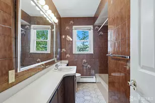 10 N Washington Ave N, Colonia, NJ 07067 - Photo 10