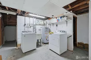 10 N Washington Ave N, Colonia, NJ 07067 - Photo 32
