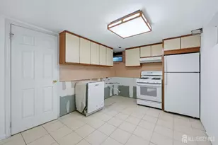 10 N Washington Ave N, Colonia, NJ 07067 - Photo 36