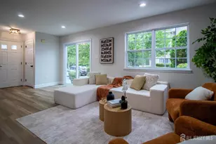 3002 Kapalua Ct, Freehold, NJ 07728 - Photo 4