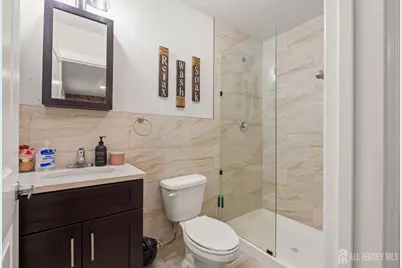 [Address not provided], Perth Amboy, NJ 08861 - Photo 26