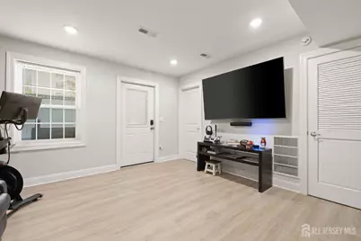 [Address not provided], Perth Amboy, NJ 08861 - Photo 24