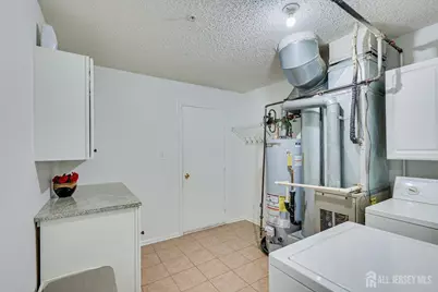 150 Prestwick Way, Edison, NJ 08820 - Photo 14