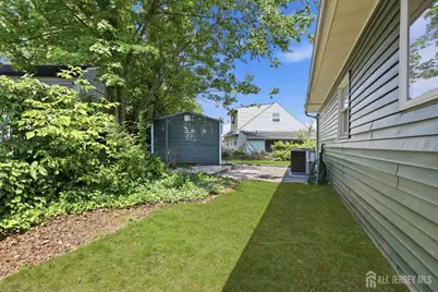 2 Kendall Drive, Sayreville, NJ 08859 - Photo 32