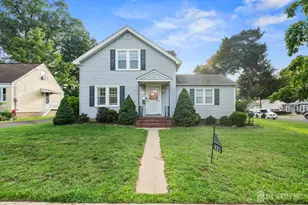 421 N Lincoln Ave N, Middlesex, NJ 08846 - Photo 1