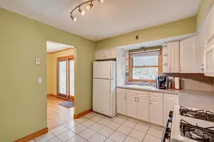 979 Wood Ave, Edison, NJ 08820 - Photo 12