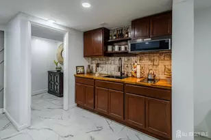 113 S McKinley Ave, Iselin, NJ 08830 - Photo 20