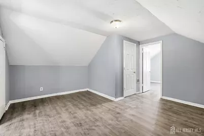 115 N Main Street N, Iselin, NJ 08830 - Photo 20