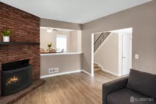 14 Dogwood Ct, Jamesburg, NJ 08831 - Photo 2
