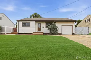 20 Albert Dr, Old Bridge Township, NJ 08857 - Photo 2