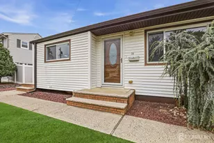20 Albert Dr, Old Bridge Township, NJ 08857 - Photo 4