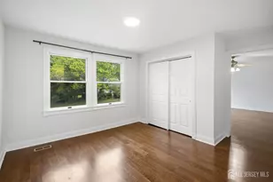 29 Windsor Dr, East Brunswick Township, NJ 08816 - Photo 14