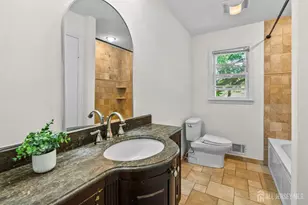 17 Meredith Rd, Edison, NJ 08817 - Photo 22