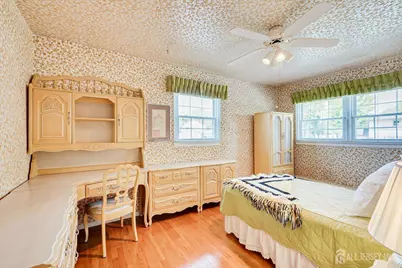 2 Eagle Road, Edison, NJ 08820 - Photo 32