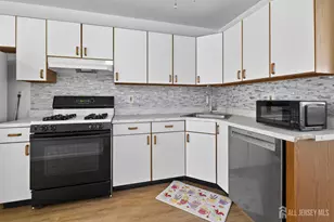 22 Lake Ave, East Brunswick Township, NJ 08816 - Photo 6