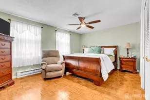 194 Madison Ln, Monroe Township, NJ 08831 - Photo 10