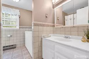194 Madison Ln, Monroe Township, NJ 08831 - Photo 8