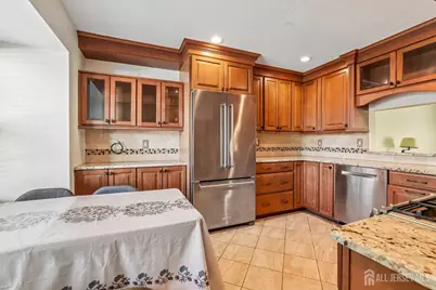 293 Bromley Place, East Brunswick Township, NJ 08816 - Photo 4