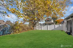 20 Burnet St, Avenel, NJ 07001 - Photo 28