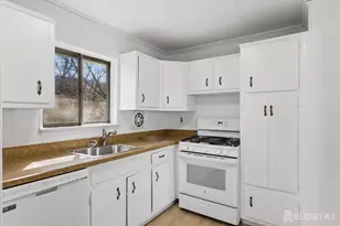39 Gage Rd, East Brunswick Township, NJ 08816 - Photo 6