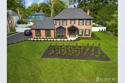 9 Wood Lake Court, North Brunswick Township, NJ 08902 - Photo 2