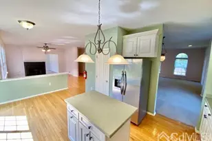 24 Skurka Ct, Sayreville, NJ 08872 - Photo 24
