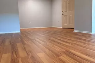 115 Orlando St, Edison, NJ 08817 - Photo 2