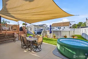 8 Oak St, Carteret, NJ 07008 - Photo 28