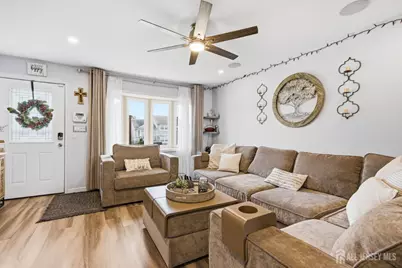 8 Oak Street, Carteret, NJ 07008 - Photo 4