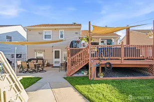8 Oak St, Carteret, NJ 07008 - Photo 24
