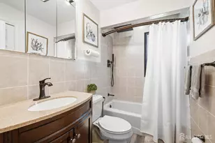 8 Oak St, Carteret, NJ 07008 - Photo 16
