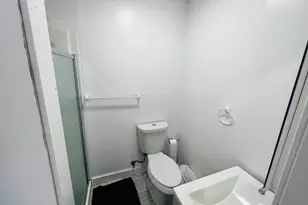 63 E Jefferson Blvd, Edison, NJ 08817 - Photo 6