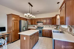 2 Devon Dr, East Brunswick Township, NJ 08816 - Photo 10