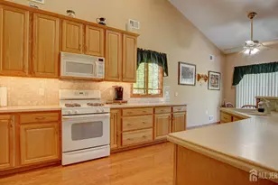 19 Republic Row, Franklin Township, NJ 08873 - Photo 14