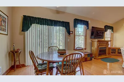 19 Republic Row, Franklin Township, NJ 08873 - Photo 18