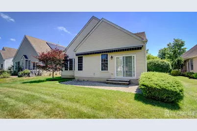 19 Republic Row, Franklin Township, NJ 08873 - Photo 6