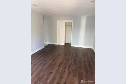1008 Hidden Village Drive, Perth Amboy, NJ 08861 - Photo 6